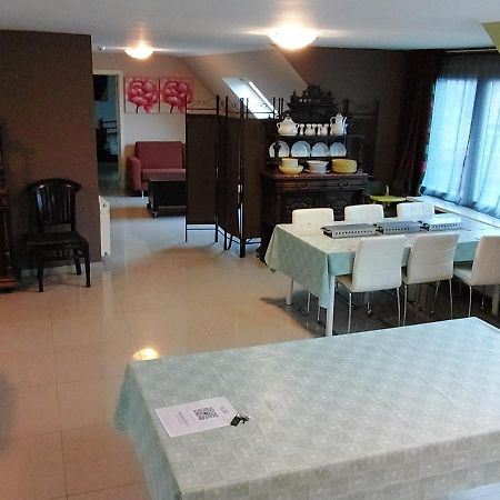 Hotel Golden Dragon เดสเซล ภายนอก รูปภาพ
